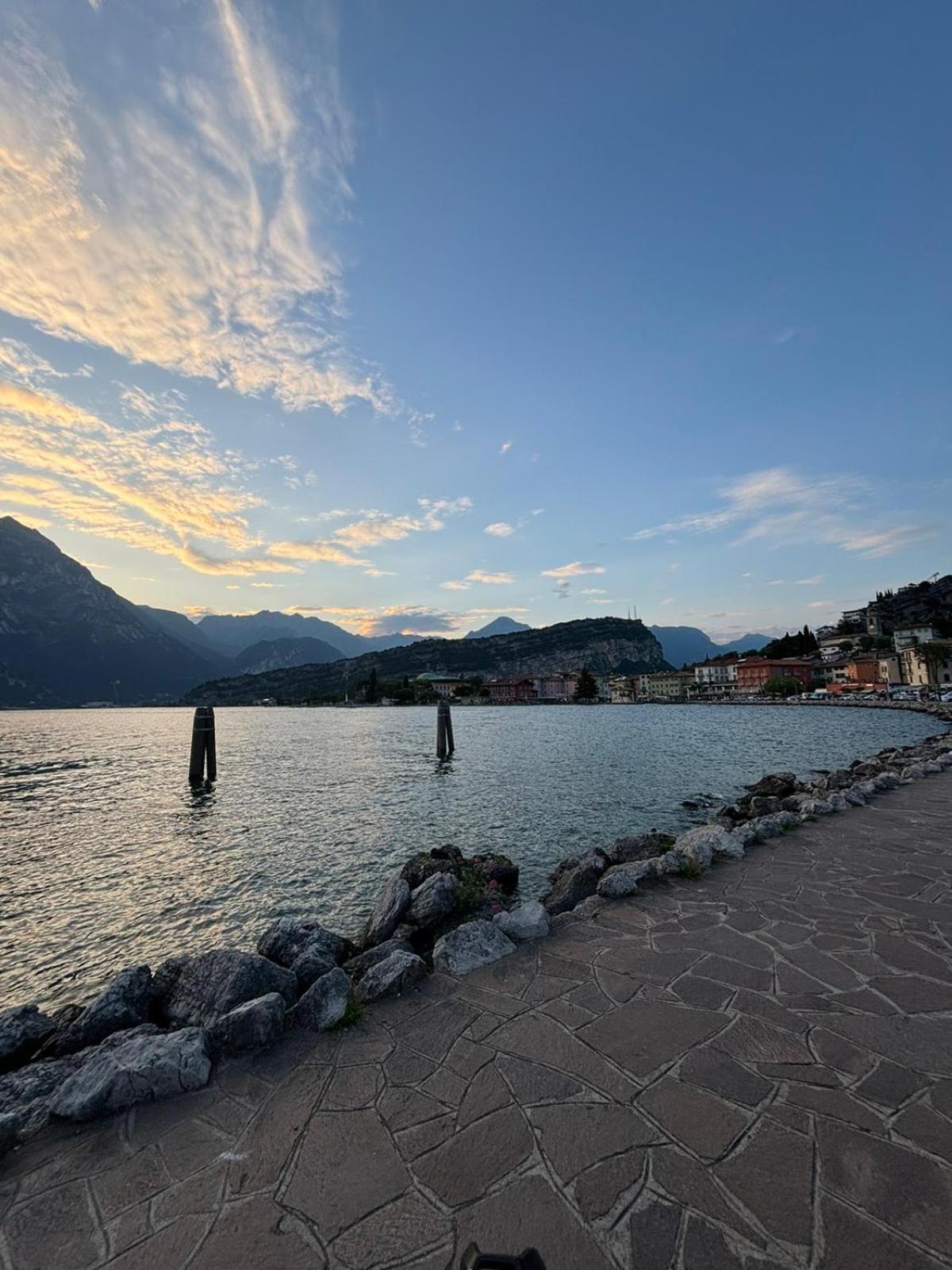 Garden & Pool Perugini Leilighet Torbole Sul Garda Eksteriør bilde